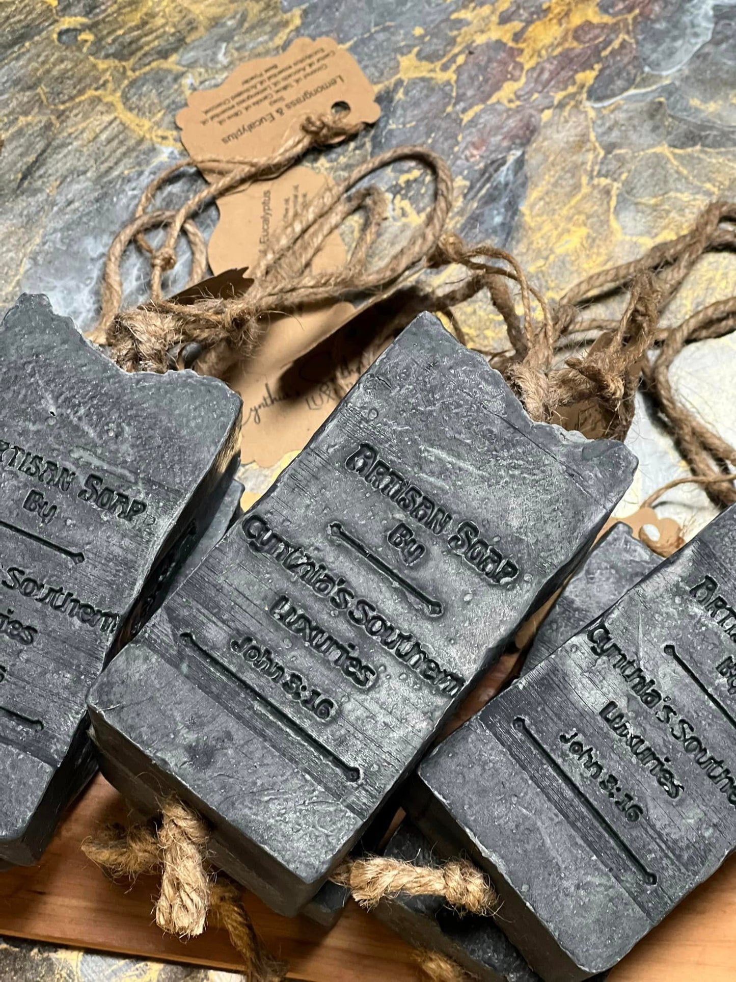 Activated Charcoal, Beer, Lemongrass & Eucalyptus essential oil
